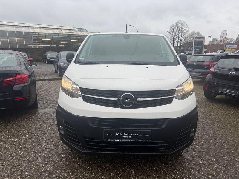 Gebraucht Opel Vivaro Selection 144 PS (105 kW) 2021 Weiß Van / Kleinbus