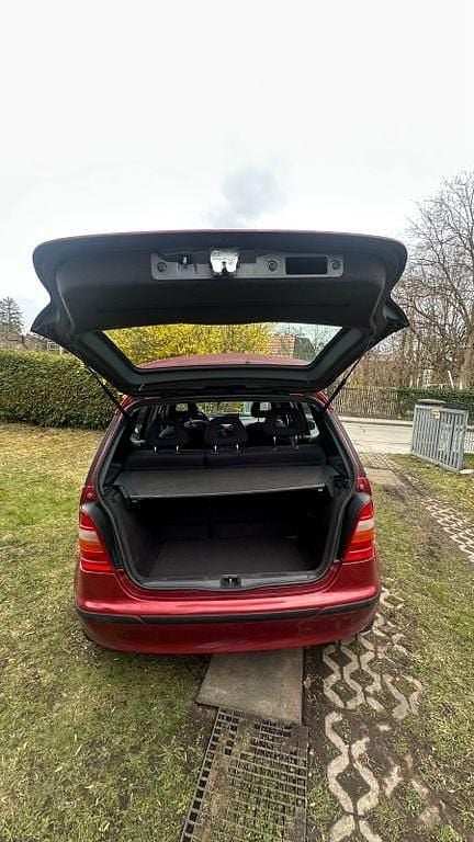 Gebraucht Mercedes A170 95 PS (69 kW) 2000 Rot Limousine
