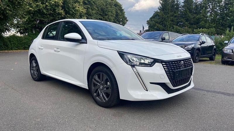 Gebraucht Peugeot 208 Active 75 PS (55 kW) 2021 Weiß Kleinwagen