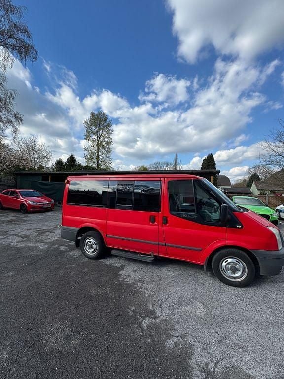 Gebraucht Ford Transit 140 PS (102 kW) 2013 Rot Van / Kleinbus