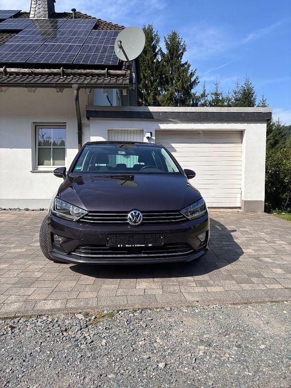 Schwarz Gebraucht 2015 VW Golf Sportsvan Comfortline Van / Kleinbus | 11.300 € (Superpreis) - Bild 1/4