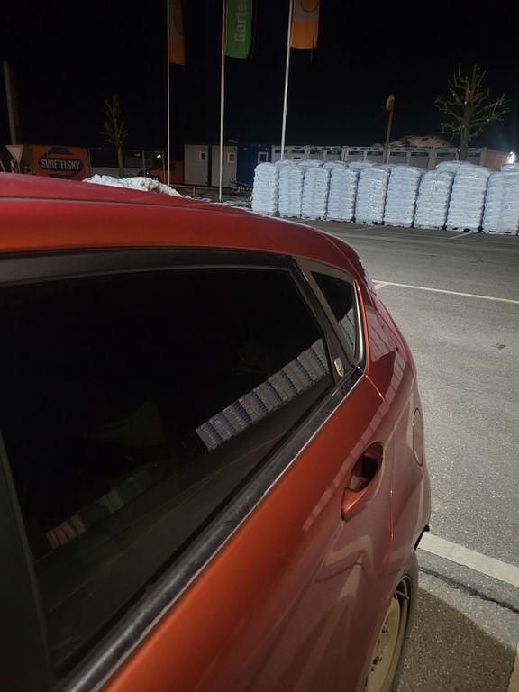 Gebraucht Ford Fiesta 82 PS (60 kW) 2009 Rot Kleinwagen