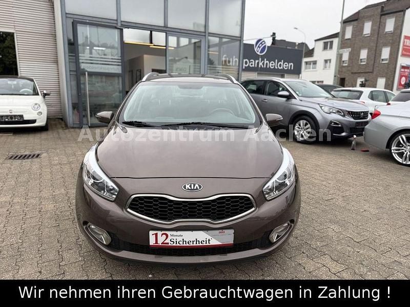Gebraucht Kia Ceed 136 PS (100 kW) 2014 Braun Kleinwagen