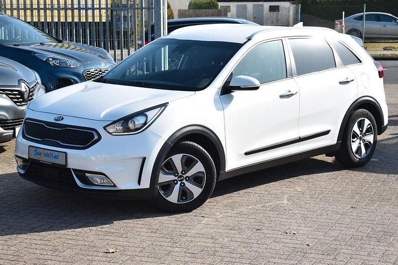 Gebraucht Kia Niro Vision 105 PS (77 kW) 2018 Weiß SUV