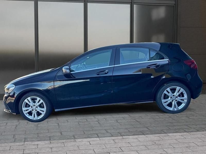 Gebraucht Mercedes A160 102 PS (75 kW) 2016 Schwarz metallic