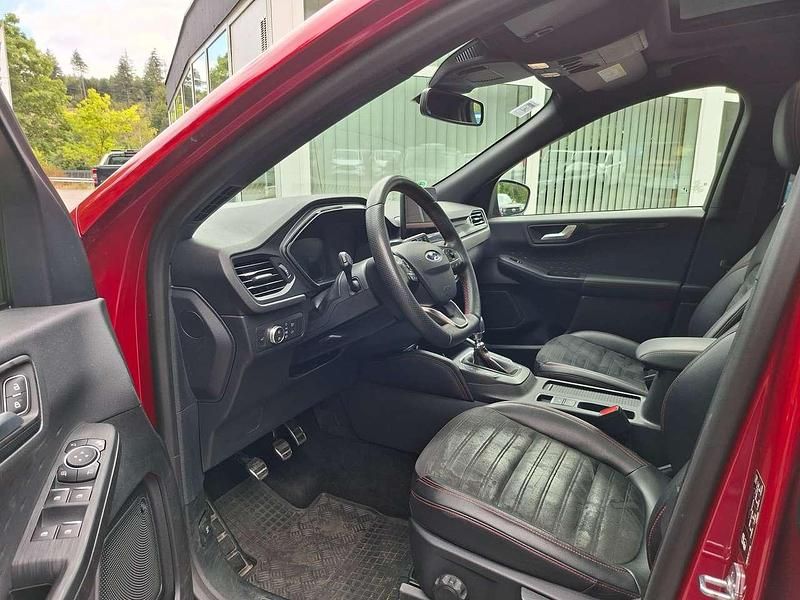 Gebraucht Ford Kuga ST-Line X 150 PS (110 kW) 2020 Lucidrot metallic SUV