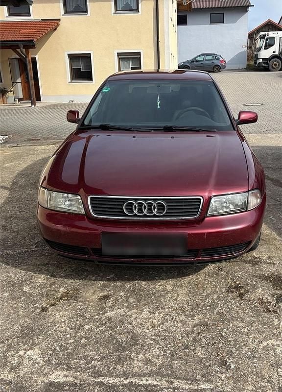 Gebraucht Audi A4 101 PS (74 kW) 1998 Rot Limousine