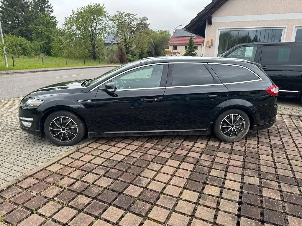 Usata Ford Mondeo Titanium S 200 CV (147 kW) 2013 Nero Berlina