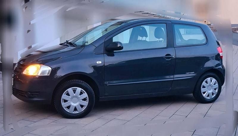 Usado VW Fox Refresh 55 CV (40 kW) 2010 Gris Utilitario