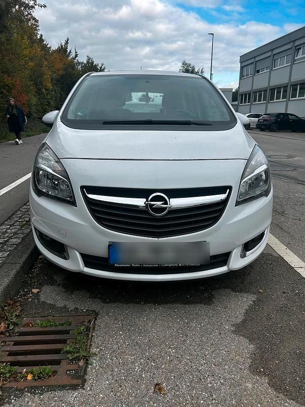 Weiß Gebraucht 2015 Opel Meriva Van / Kleinbus | 4.800 € (Guter Preis) - Bild 1/4