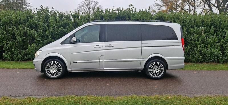 Silber Gebraucht 2013 Mercedes Viano Van / Kleinbus | 13.750 € (Guter Preis) - Bild 1/4