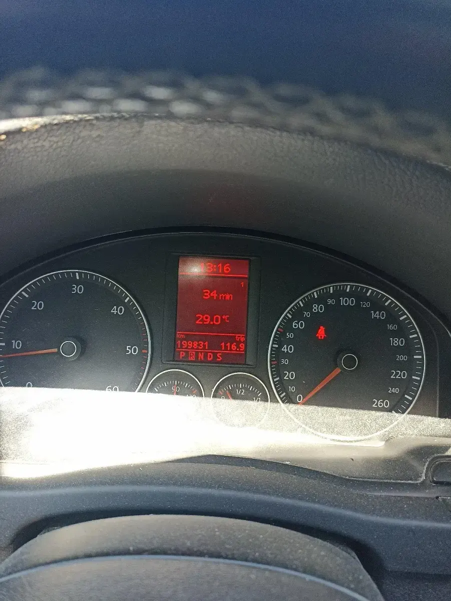 Gebraucht VW Golf Plus Cross 140 PS (102 kW) 2008 Rot Van / Kleinbus