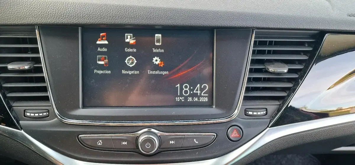 Używany Opel Astra 145 KM (106 kW) 2021 Czerwony Kombi