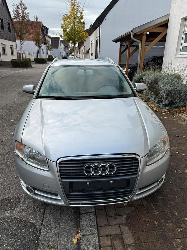 Silber Gebraucht 2005 Audi A4 Kombi | 1.400 € (Superpreis) - Bild 1/4