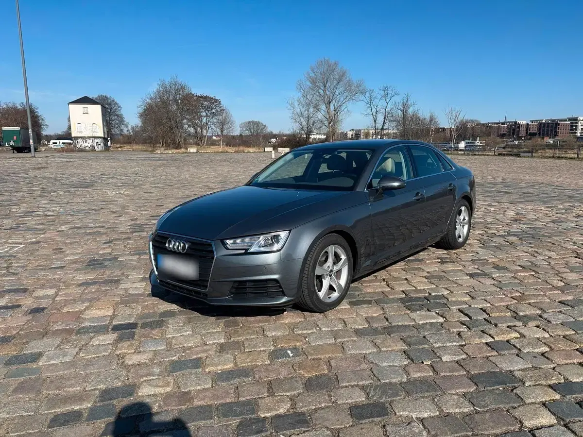 Gebraucht Audi A4 190 PS (139 kW) 2016 Grau Limousine