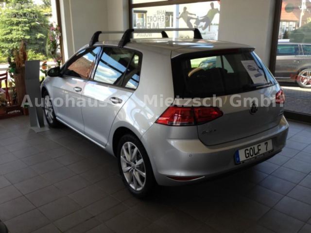 Gebraucht VW Golf VII Comfortline 86 PS (63 kW) 2014 Andere farbe metallic Limousine