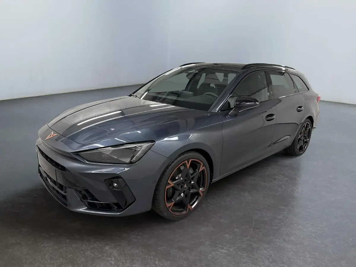 Neu Cupra Leon VZ 333 PS (244 kW) 2026 S7  magnetich tech met. Kombi