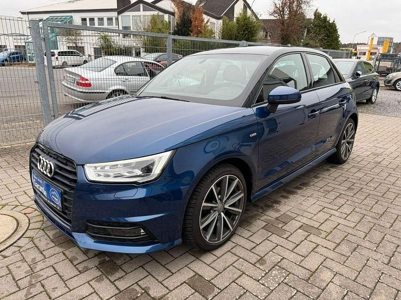 Blau Gebraucht 2016 Audi A1 Sportback S-Line Kleinwagen | 11.600 € (Fairer Preis) - Bild 1/4
