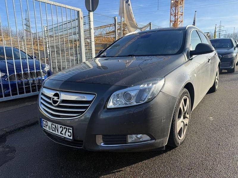 Grau Gebraucht 2009 Opel Insignia Sport Limousine | 4.990 € (Superpreis) - Bild 1/4