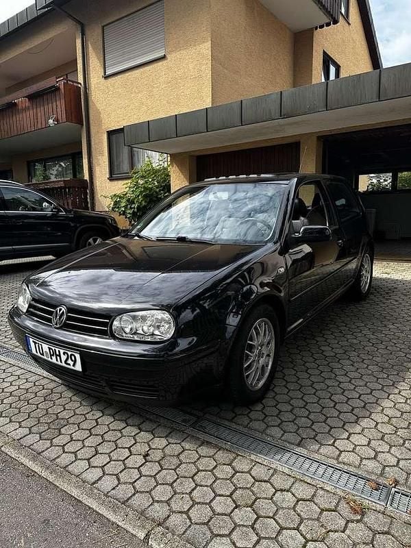 Schwarz Gebraucht 2002 VW Golf IV GTI Limousine | 9.000 € - Bild 1/4