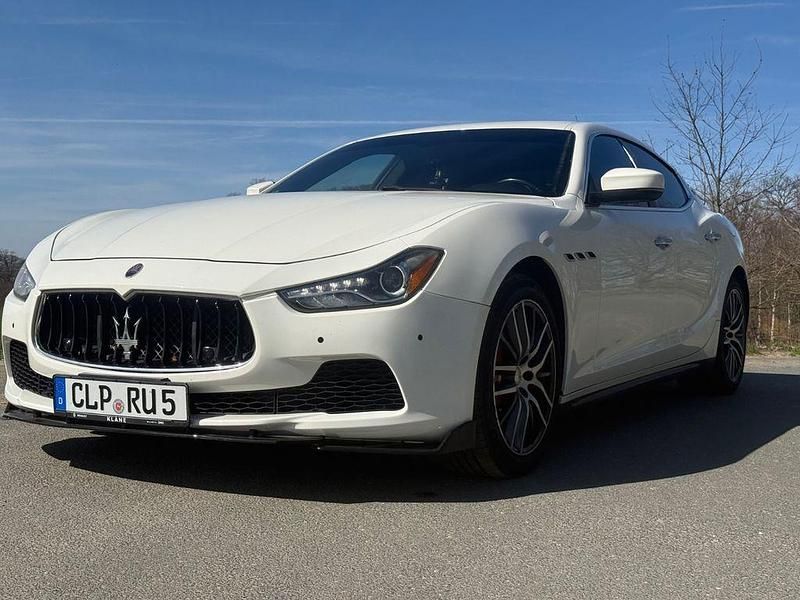 Gebraucht Maserati Ghibli 349 PS (256 kW) 2017 Weiß Limousine