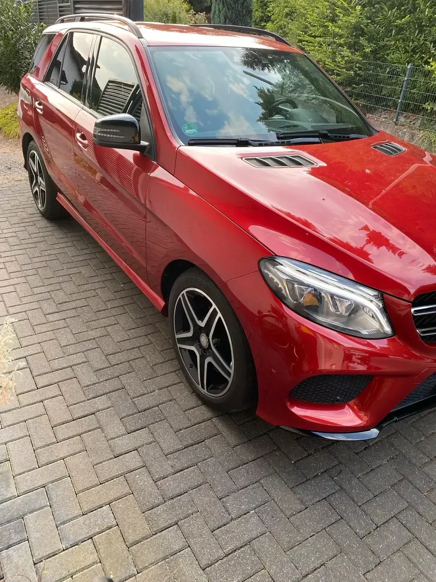 Gebraucht Mercedes GLE400 AMG 333 PS (244 kW) 2016 Rot SUV