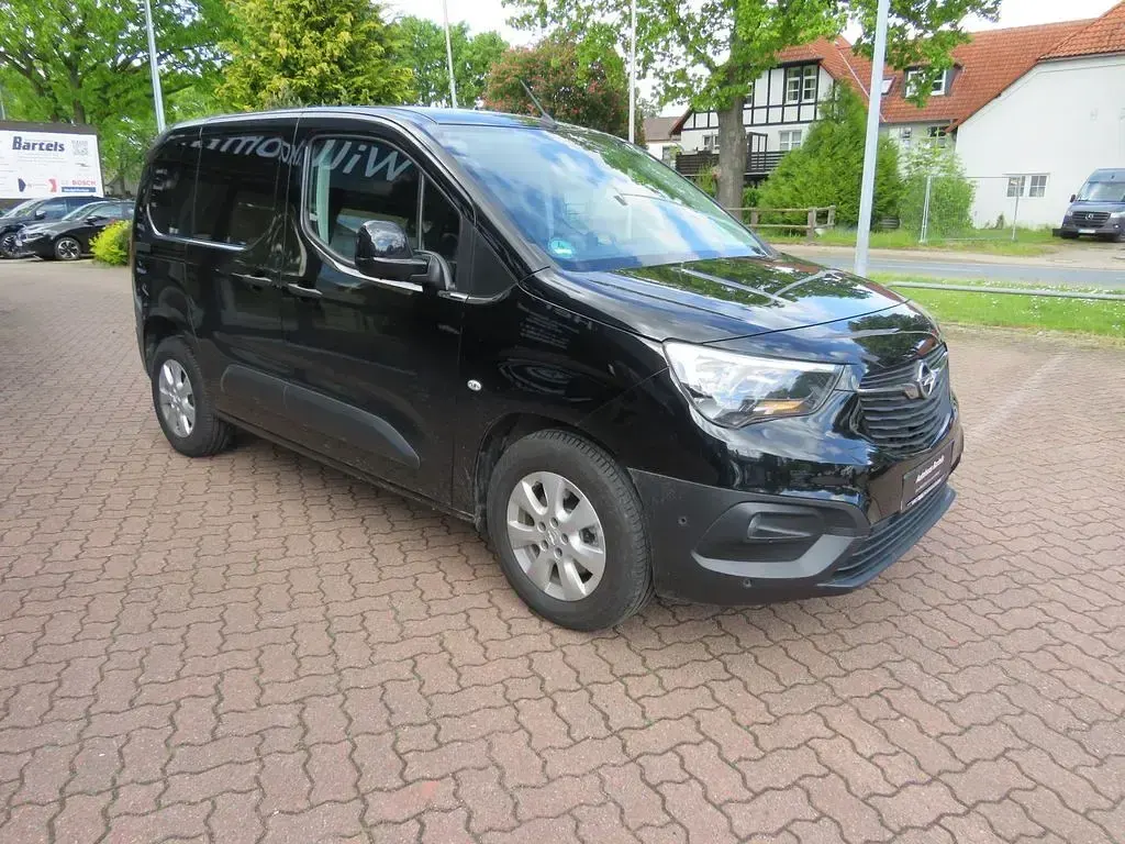Gebraucht Opel Combo-e Life Basis 100 kW (136 PS) 2023 Schwarz Limousine