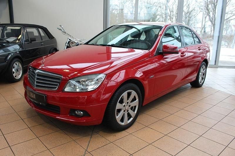 Gebraucht Mercedes C220 170 PS (125 kW) 2009 Feueropal  unilack Limousine