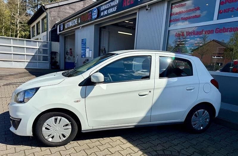 Gebraucht Mitsubishi Space Star Basis 71 PS (52 kW) 2020 Weiß Kleinwagen