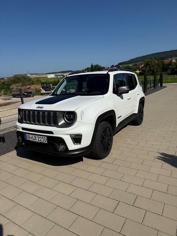 Weiß Gebraucht 2018 Jeep Renegade Limited SUV | 18.399 € (Etwas zu teuer) - Bild 1/4