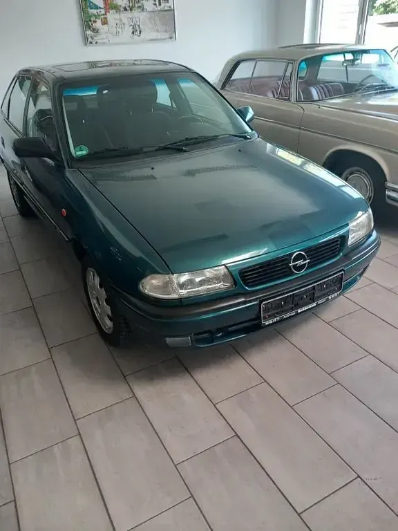 Gebraucht Opel Astra Cabriolet 75 PS (55 kW) 1998 Blau Cabrio