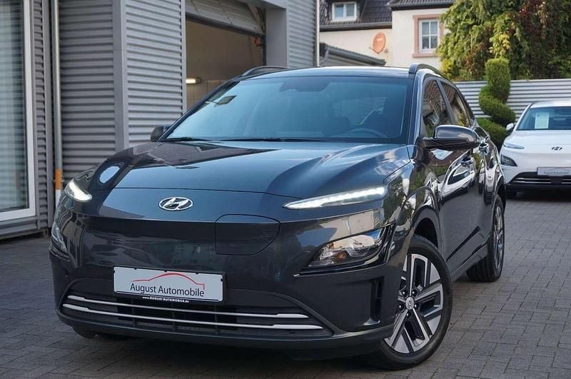 Grau Gebraucht 2022 Hyundai Kona SUV | 16.970 € (Guter Preis) - Bild 1/3