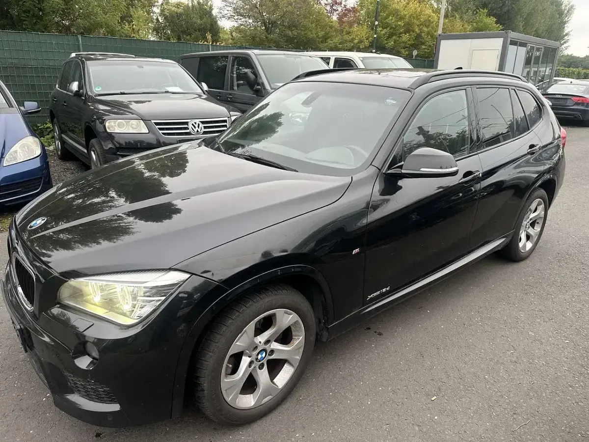 Gebraucht BMW X1 M Sport 143 PS (105 kW) 2015 Black sapphire metallic SUV