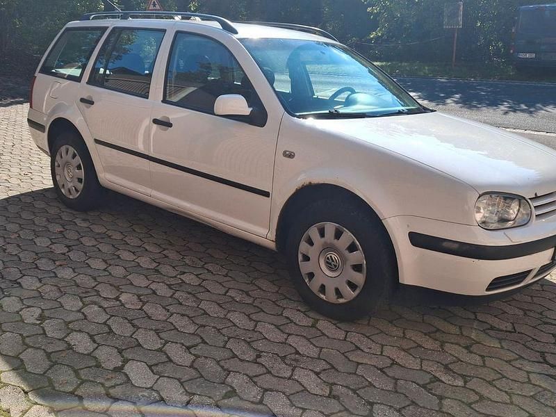 Weiß Gebraucht 2006 VW Golf V Basis Kombi | 2.780 € (Fairer Preis) - Bild 1/4