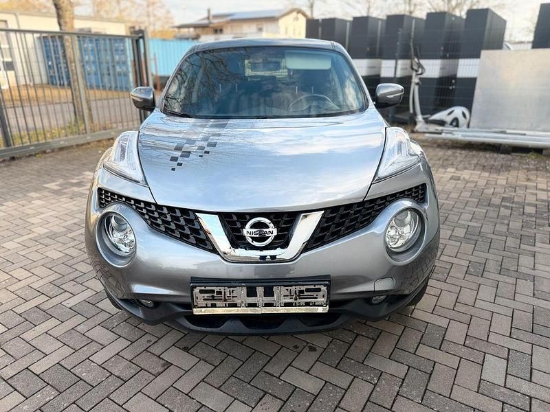 Gebraucht Nissan Juke Acenta 117 PS (86 kW) 2016 Grau SUV
