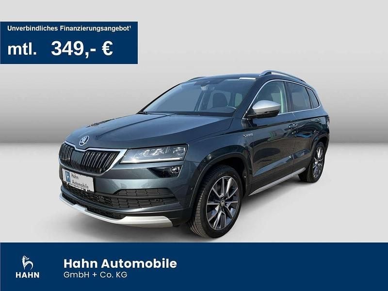 Grau Gebraucht 2021 Skoda Karoq Scout 4x4 SUV | 26.990 € (Fairer Preis) - Bild 1/3