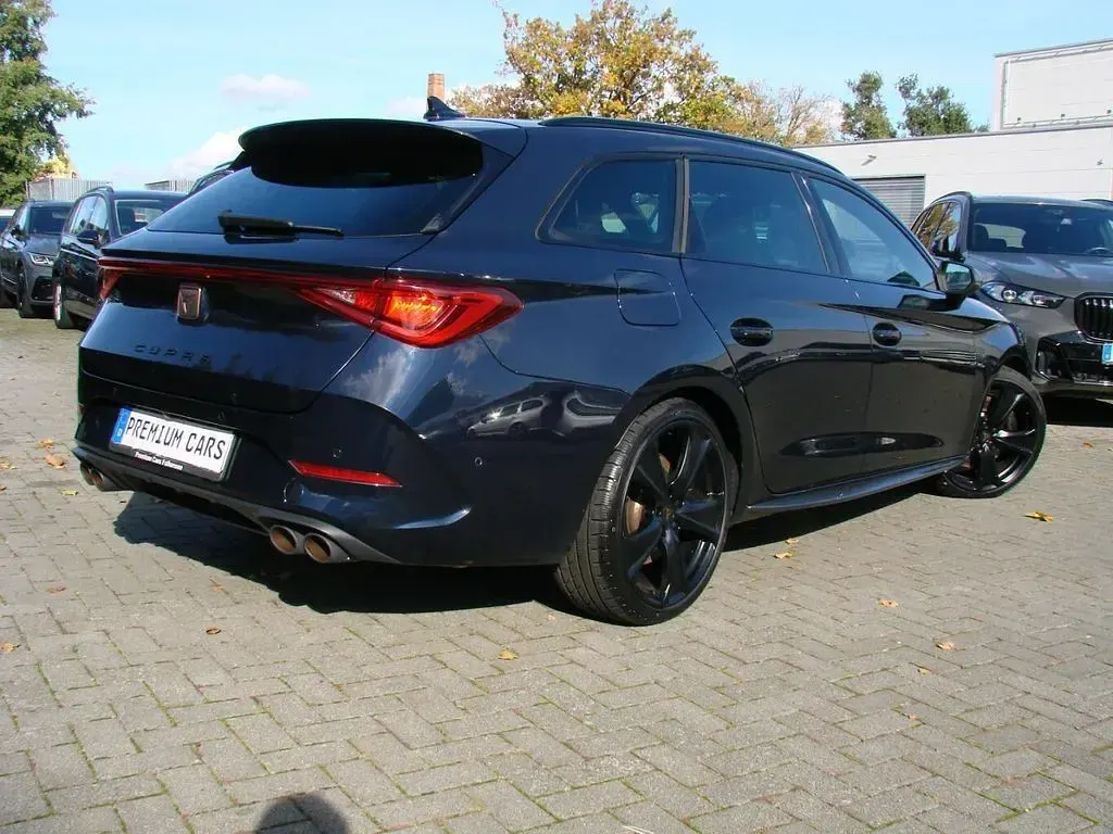 Używany Cupra Leon VZ 310 KM (228 kW) 2021 Niebieski Kombi