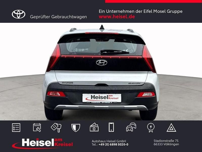 Gebraucht Hyundai Bayon Intro Edition 101 PS (74 kW) 2022 Silber SUV