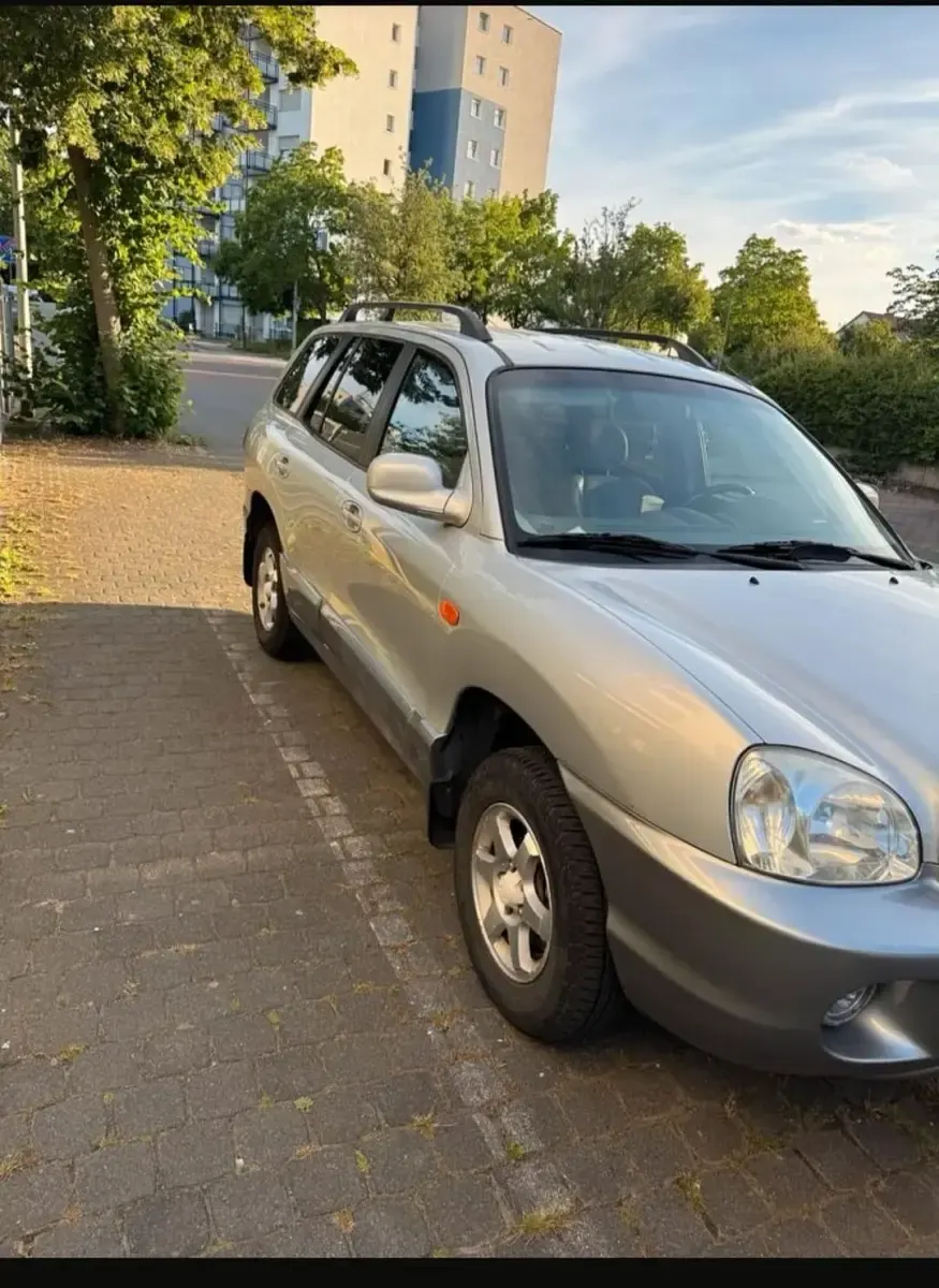 Gebraucht Hyundai Santa Fe 145 PS (106 kW) 2005 Silber SUV