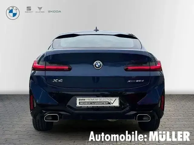 Gebraucht BMW X4 M Sport 190 PS (139 kW) 2025 Blau SUV