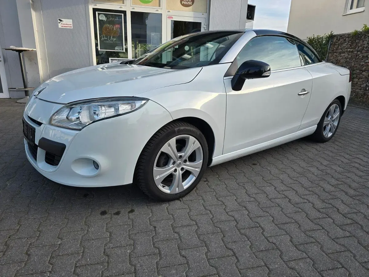 Gebraucht Renault Mégane Cabriolet Luxe 140 PS (102 kW) 2011 Weiß Cabrio