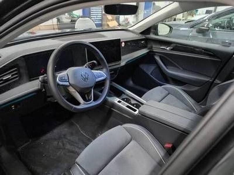 Gebraucht VW Passat Business 150 PS (110 kW) 2025 Schwarz Kombi