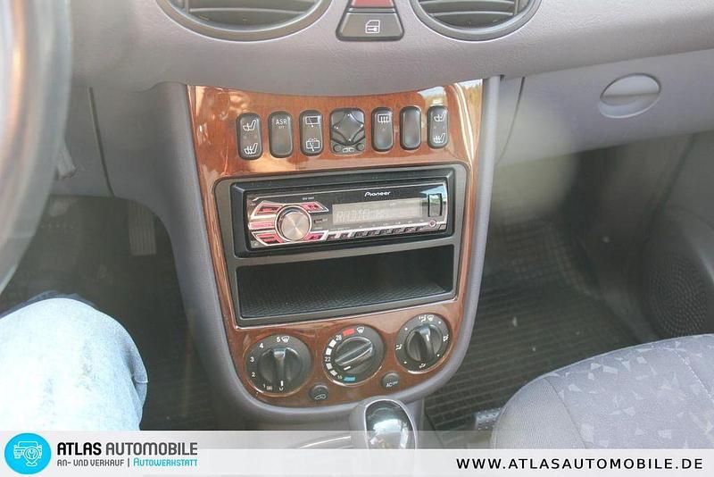 Gebraucht Mercedes A170 95 PS (69 kW) 2004 Silber Limousine