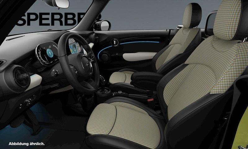 Gebraucht Mini Cooper Cabriolet 136 PS (100 kW) 2022 Gelb Cabrio