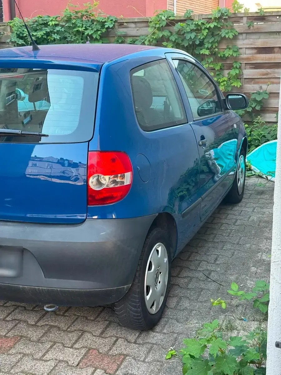 Gebraucht VW Fox 60 PS (44 kW) 2011 Blau Kleinwagen