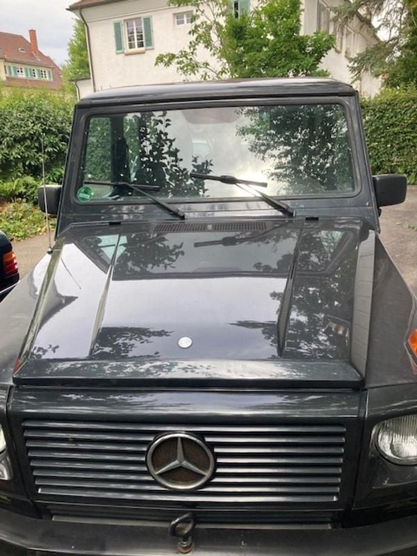Schwarz Gebraucht 1991 Mercedes G300 SUV | 19.550 € - Bild 1/4