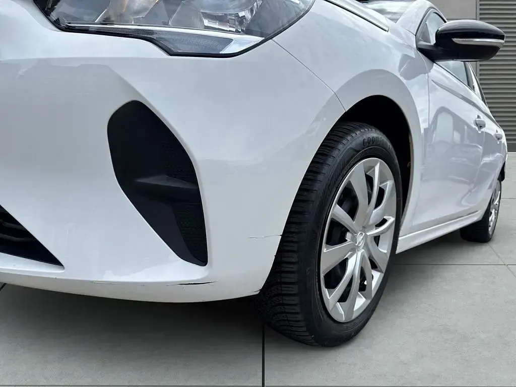 Usata Opel Corsa-e Edition 100 kW (136 CV) 2022 Bianco Utilitaria