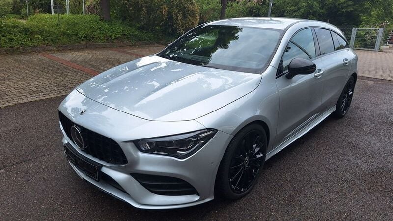 Silber Gebraucht 2020 Mercedes CLA220 AMG line Limousine | 28.700 € (Guter Preis) - Bild 1/4