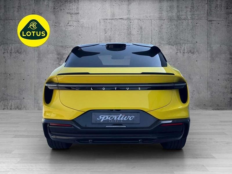 Neu Lotus Eletre 675 kW (918 PS) 2025 Gelb (solar yellow) SUV