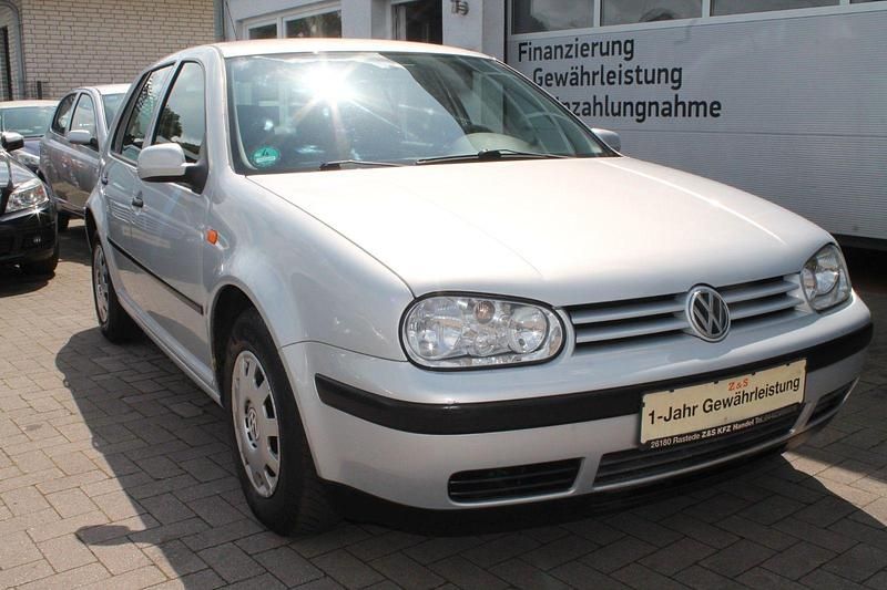 Silber Gebraucht 1998 VW Golf IV Trendline Limousine | 2.498 € (Teuer) - Bild 1/3